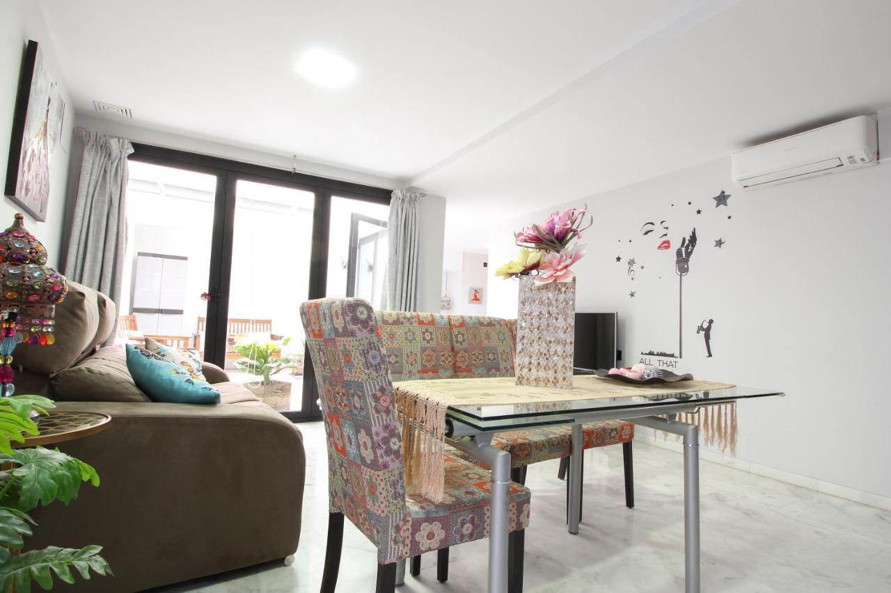 Ferienwohnung Apartamento Livia Junto A La Catedral Sevilla Exterior foto